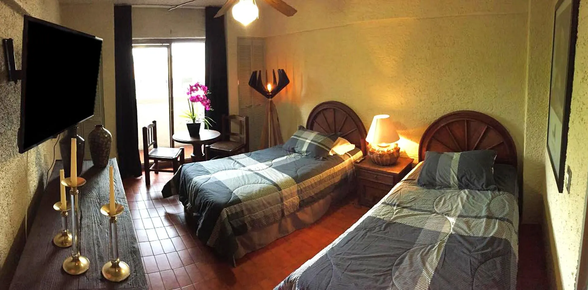 Aurora Suites Zapopan Hotel